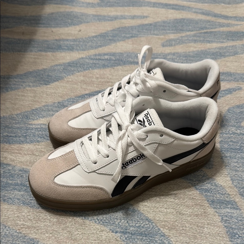 Reebok Men's White and Tan Sneakers